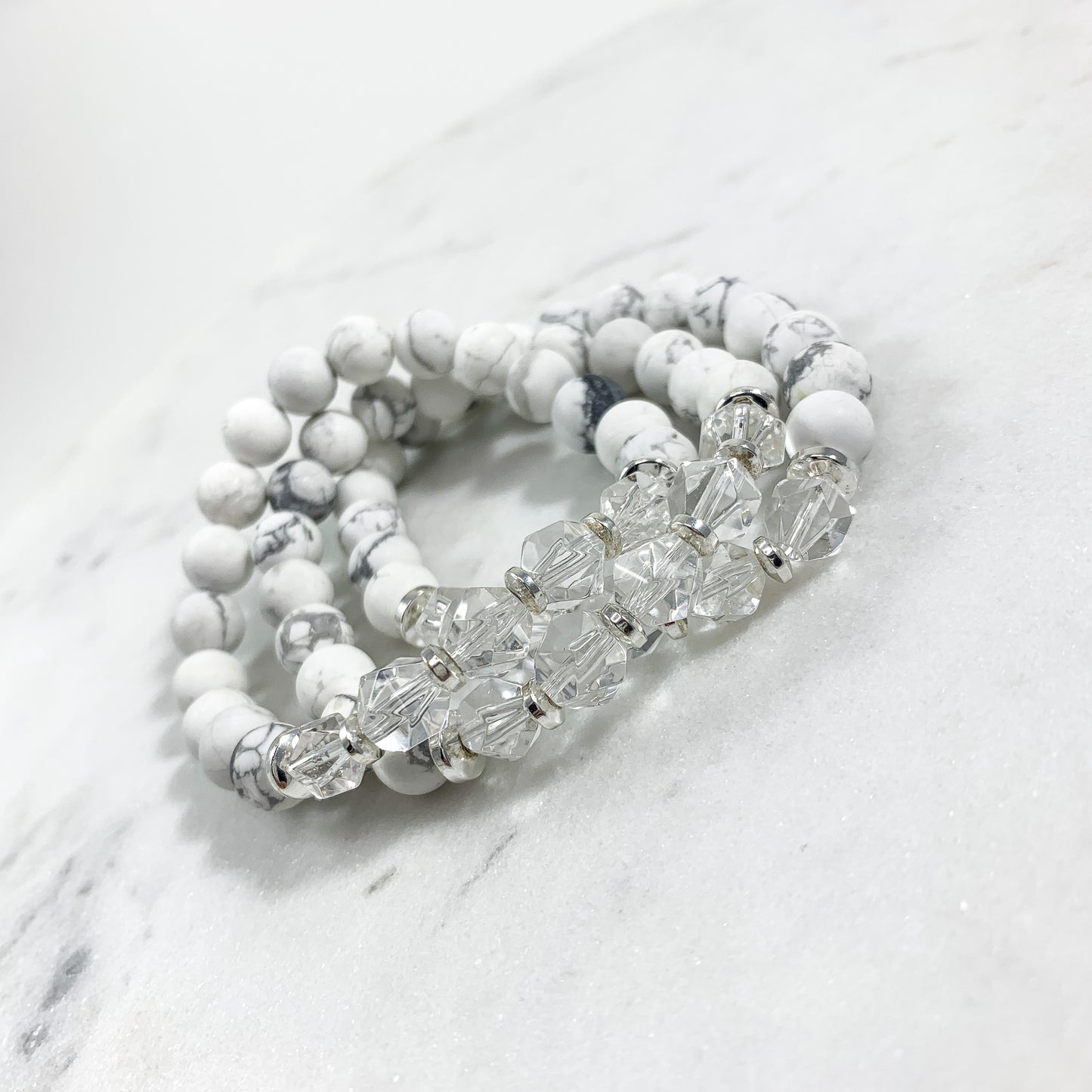 Howlite & Starcut Clear Quartz Bracelet (8mm - Silver)