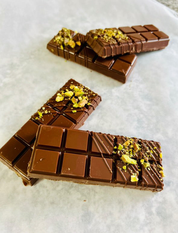 Dubai Inspired Pistachio Knafeh Chocolate Bars