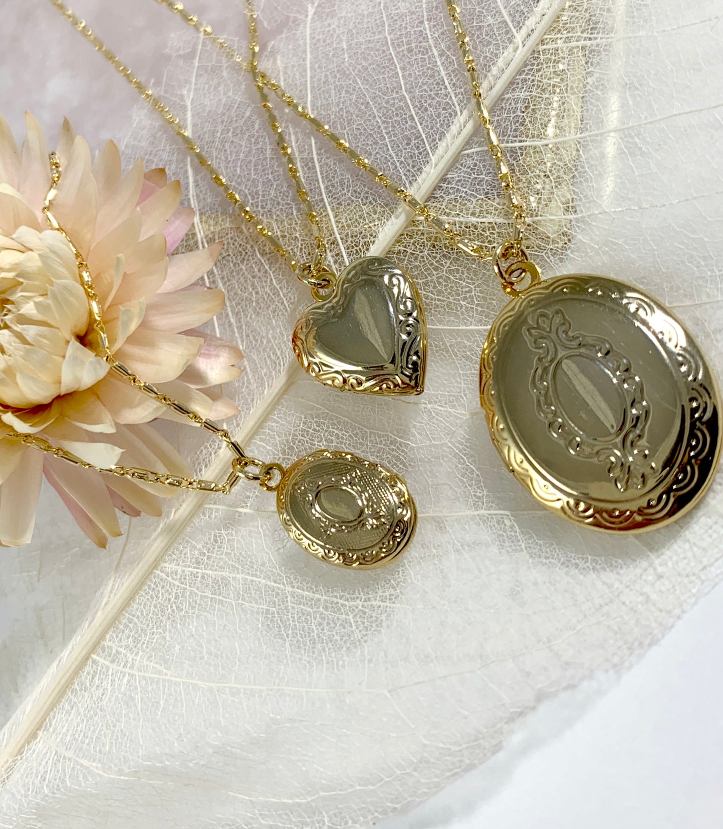 Oval (Sm) Locket 18"