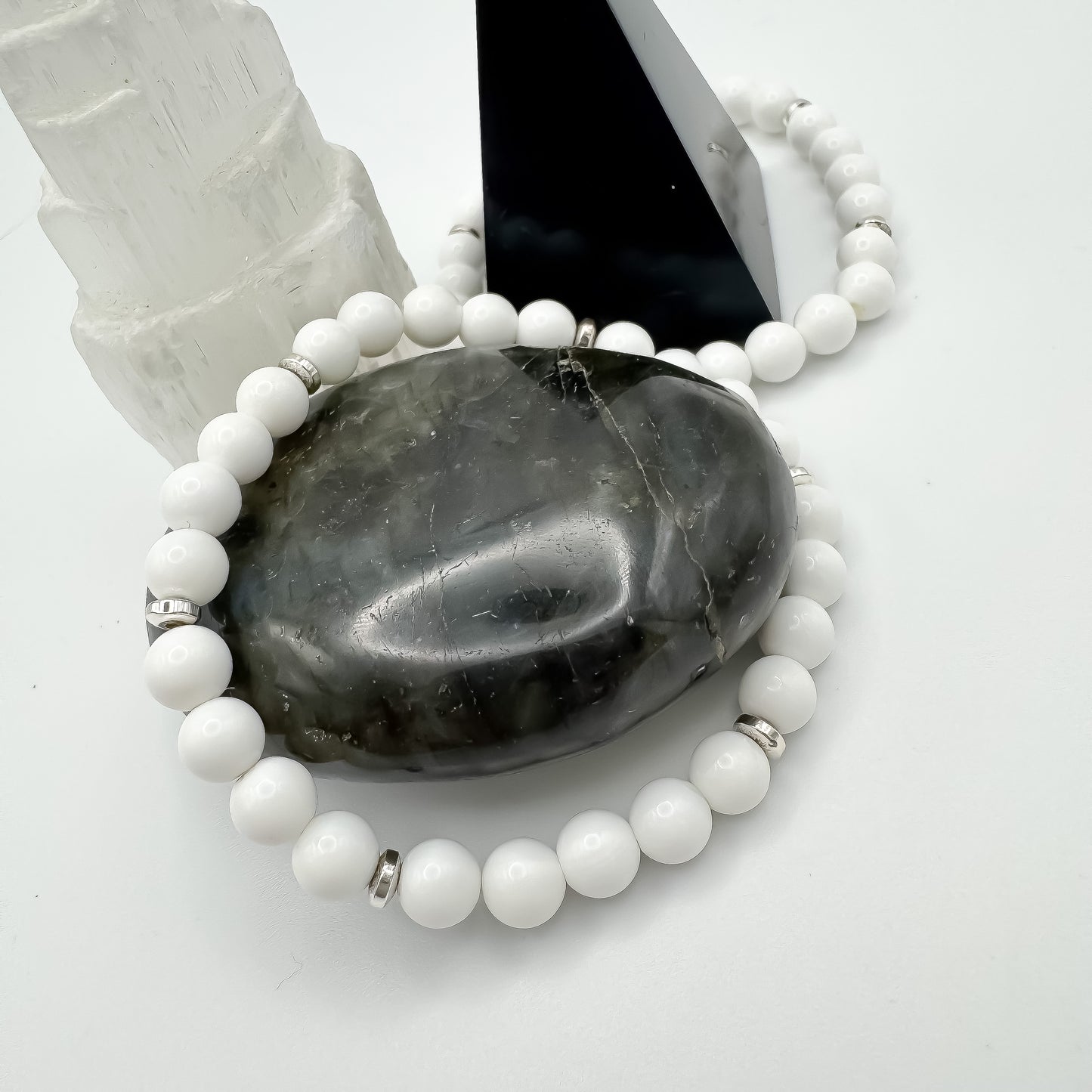 White Tridacna Bracelet