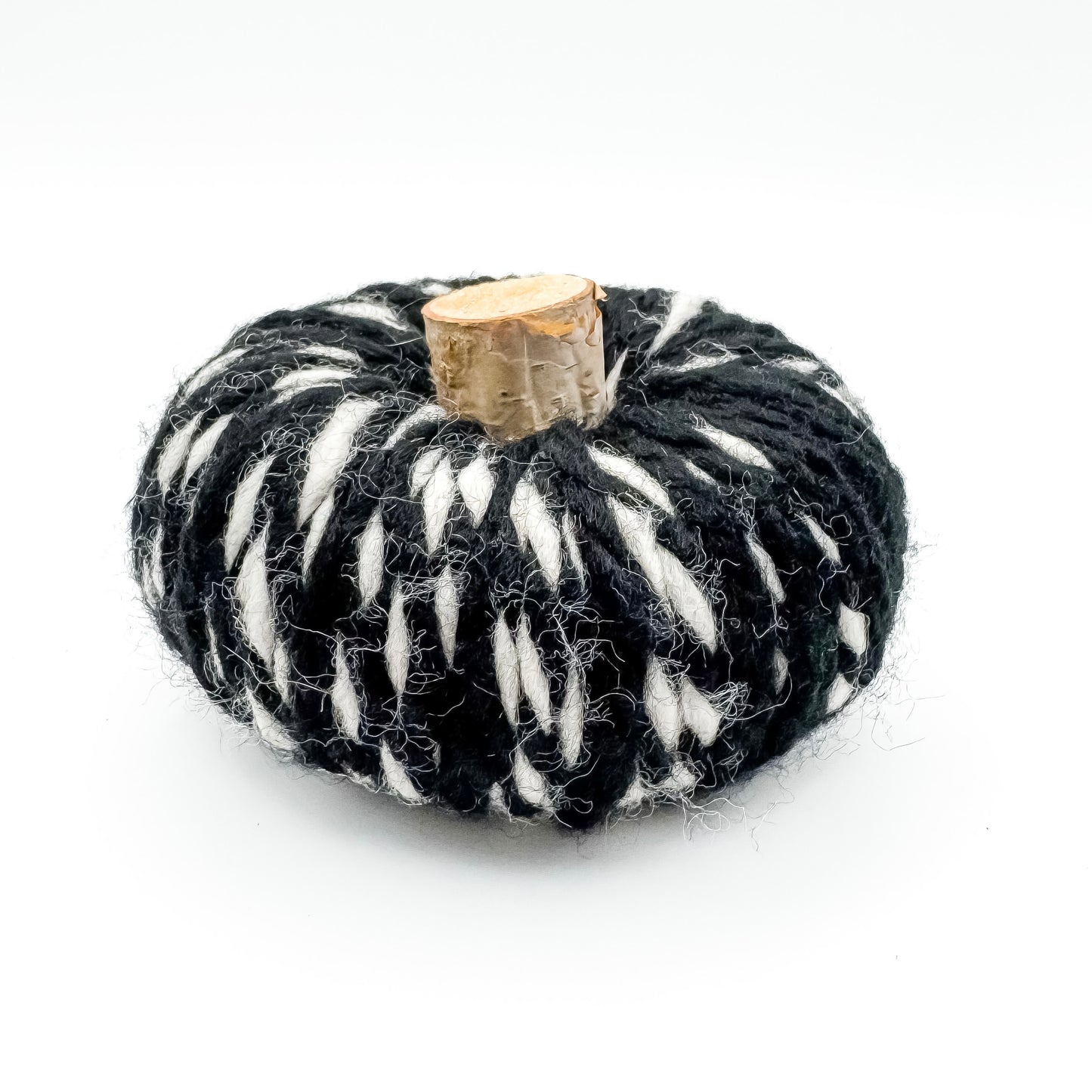 Handcrafted Decor Pumpkins: Medium 36