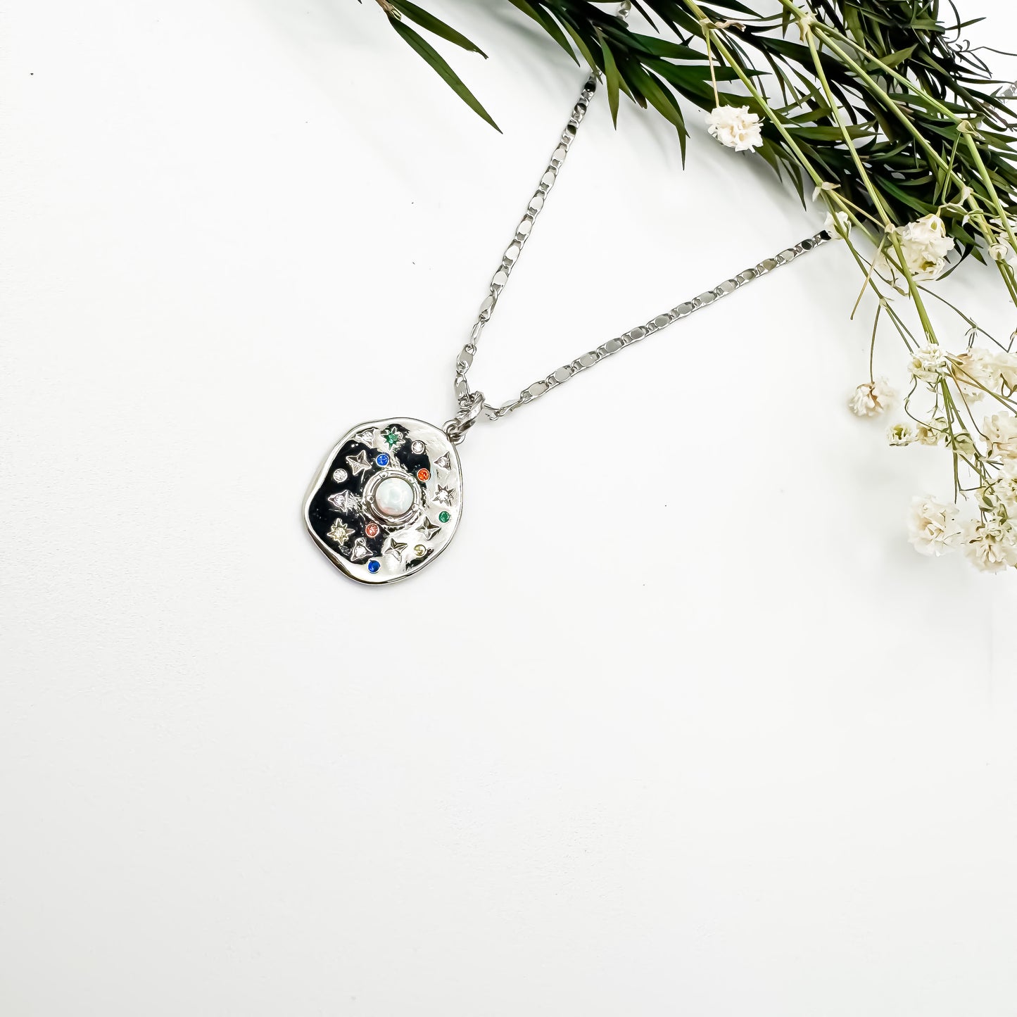 Stardust Speckle Medallion
Necklace