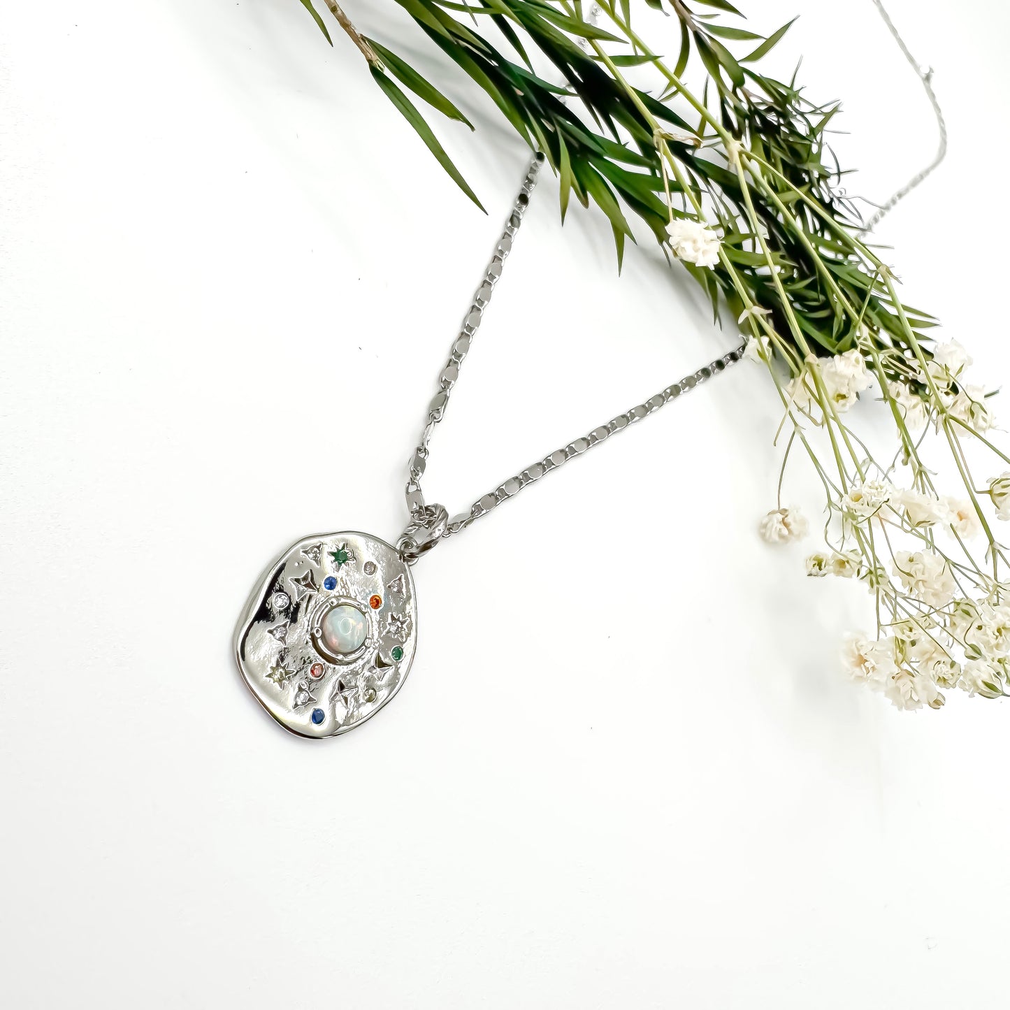 Stardust Speckle Medallion
Necklace