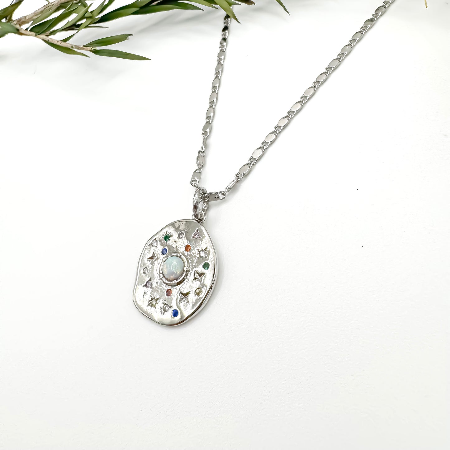 Stardust Speckle Medallion
Necklace