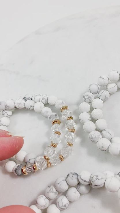 Howlite & Starcut Clear Quartz Bracelet (8mm - Gold)